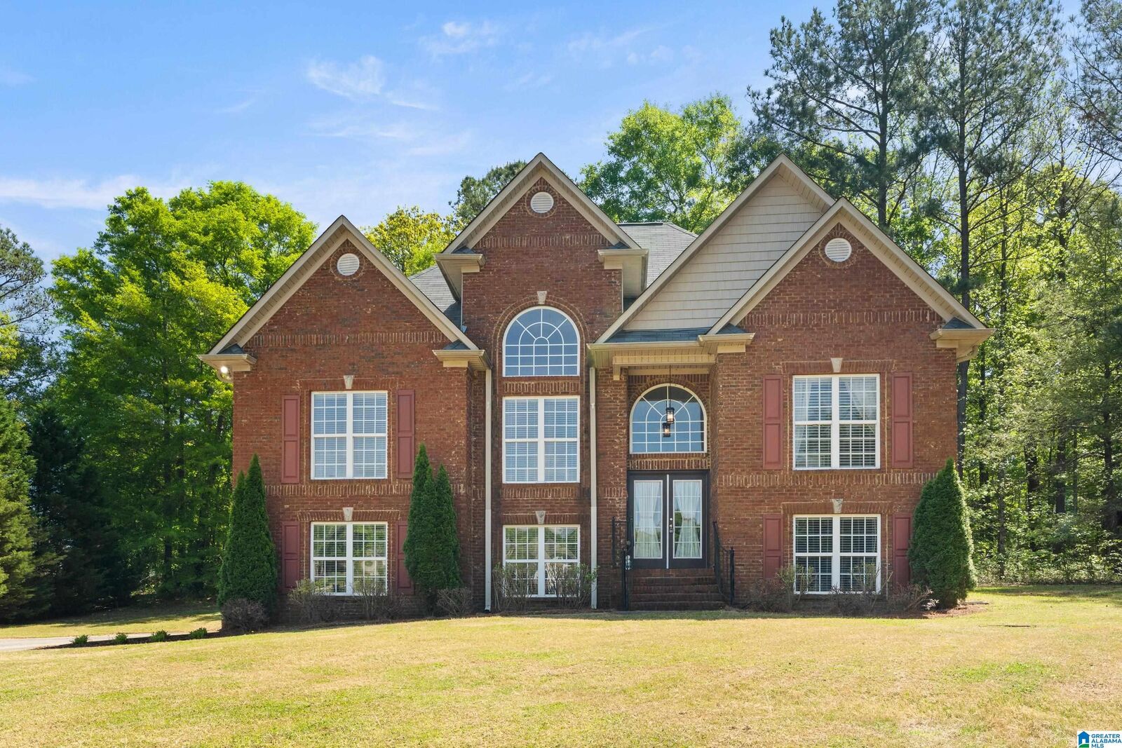 Property Photo:  135 Biggin Circle  AL 35125 