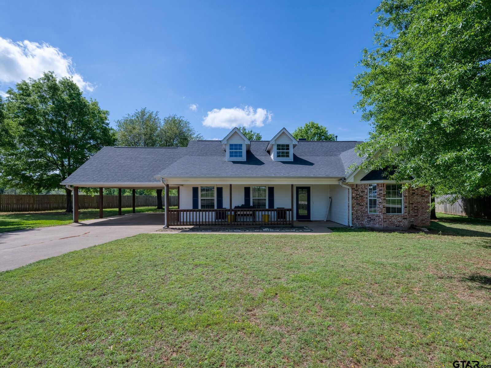 Property Photo: 12311 Cr 182 TX 75757
