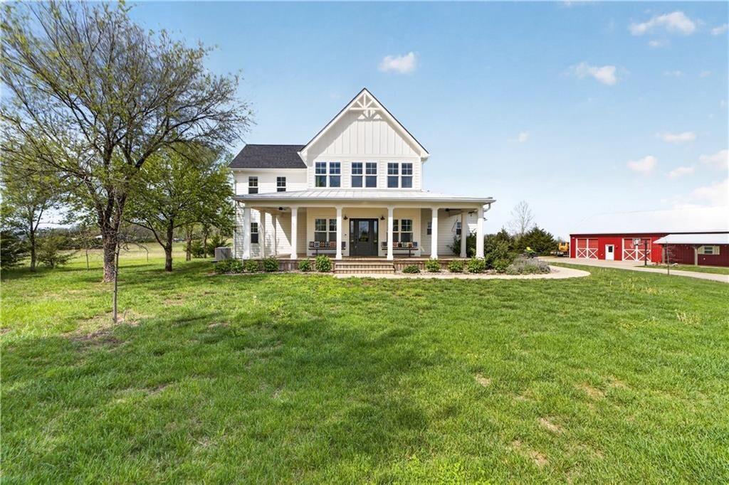 Property Photo: 17270 Stillwell Road KS 66012