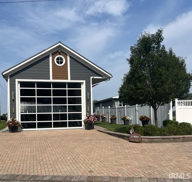 Property Photo: 11889 N Forest Drive IN 46567-8683