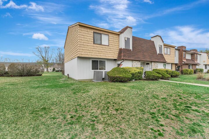 Property Photo: 129 Pointe Circle N NY 11727