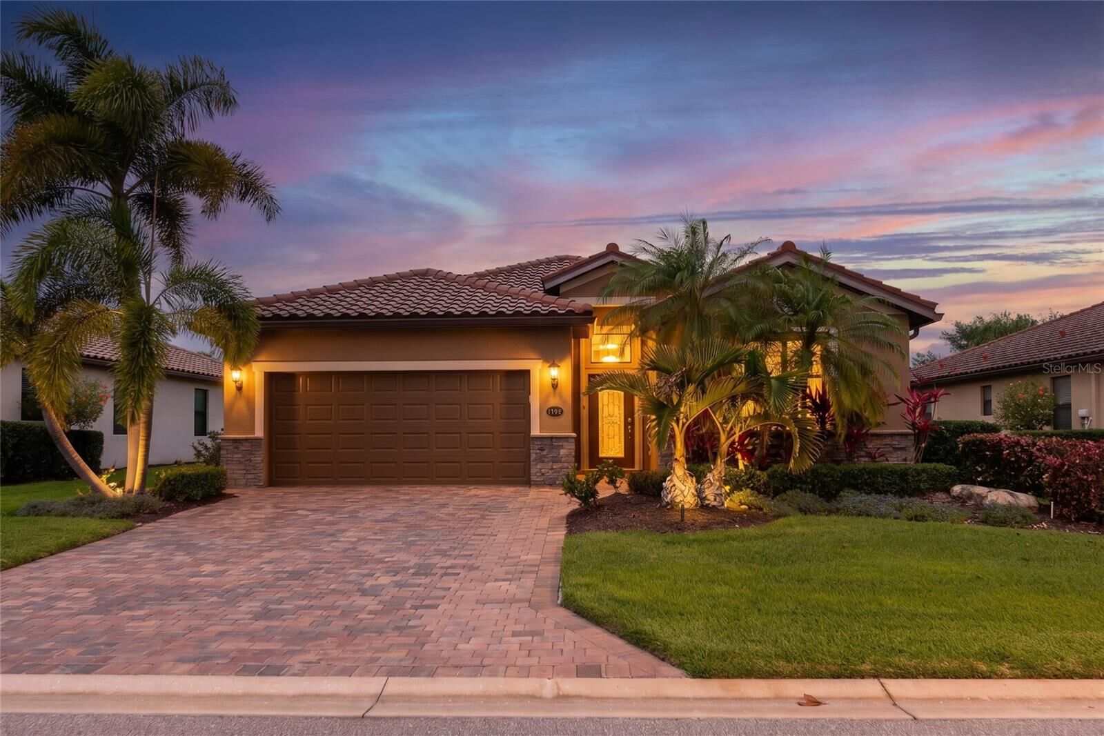 Property Photo:  7109 Quiet Creek Drive  FL 34212 