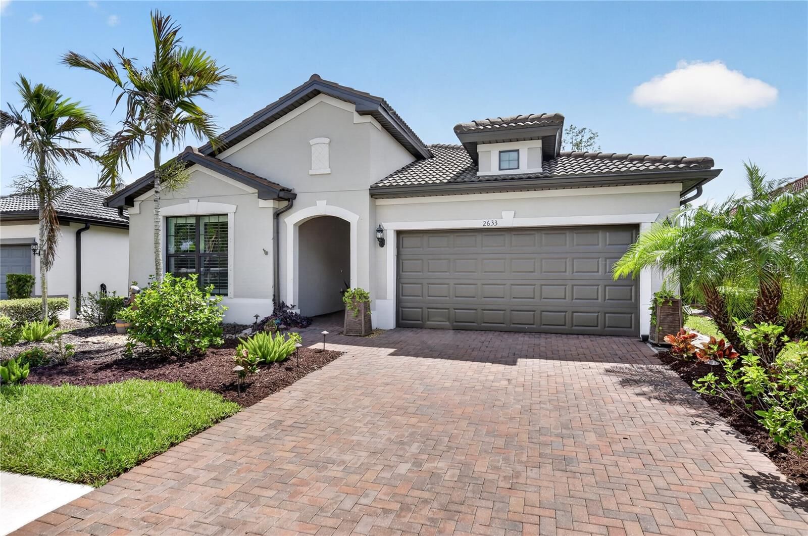 Property Photo: 2633 Daisy Drive FL 34289