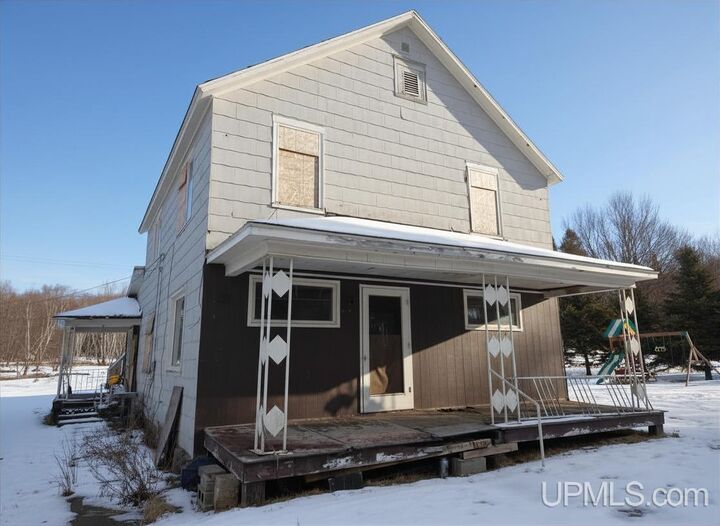 Property Photo:  37 Allen Street  MI 49935 