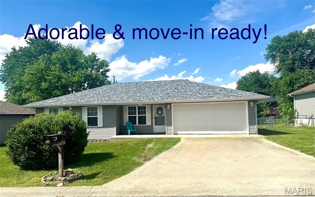 Property Photo:  1129 Lacy Drive  MO 65536 
