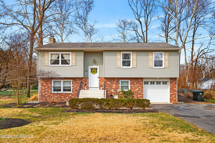 Property Photo:  88 Evergreen Road  NJ 08533 