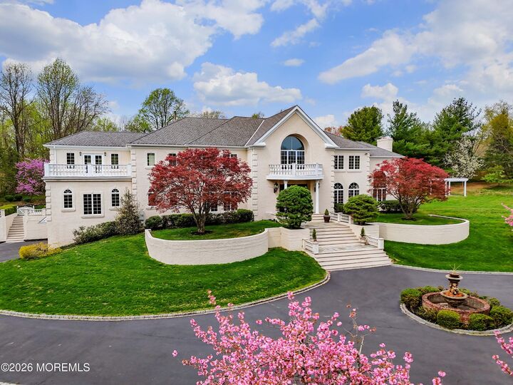 Property Photo:  6 Hayes Court  NJ 07716 