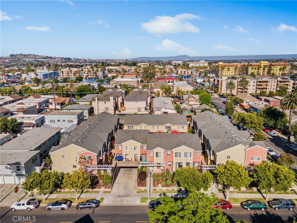 Property Photo:  1500 Pine Avenue 10  CA 90813 