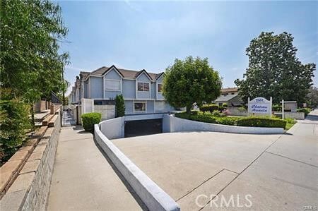 Property Photo: 1522 S Baldwin Avenue 10 CA 91007