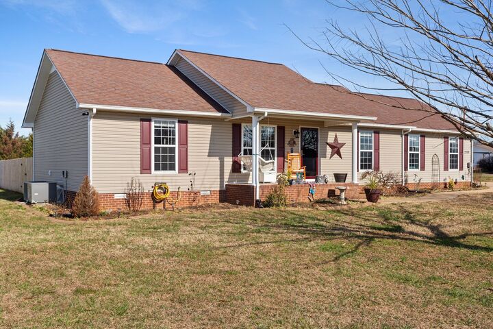 Property Photo:  2169 Horton Way  TN 37091 