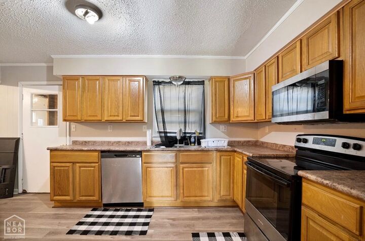 Property Photo:  2004 S Kathleen  AR 72401 
