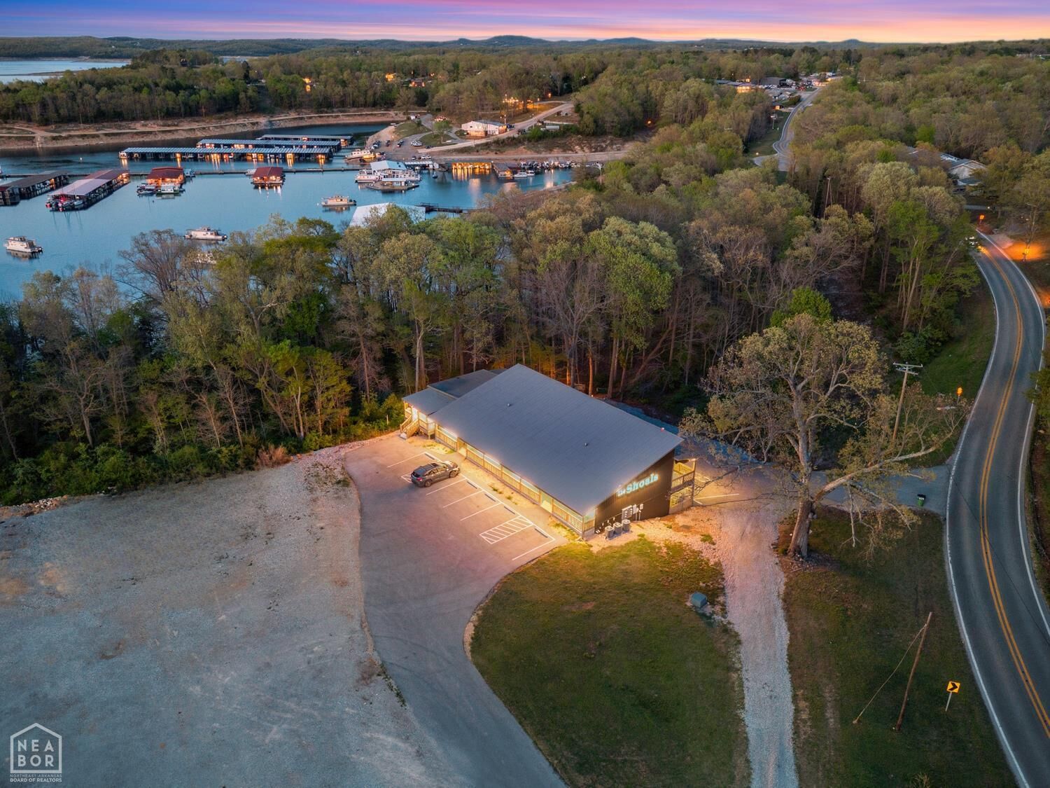 Property Photo:  1912 Central Blvd  AR 72619 