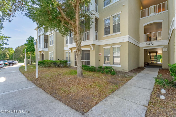 Property Photo:  8290 Gate Parkway W 503  FL 32216 