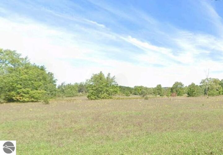 Property Photo:  15040 North Street  MI 49683 
