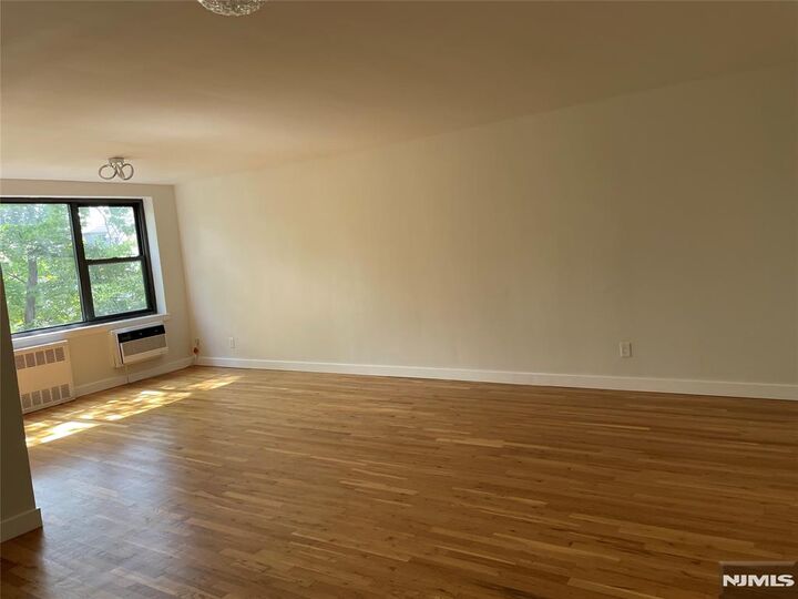 Property Photo:  1541 Lemoine Avenue 3A  NJ 07024 