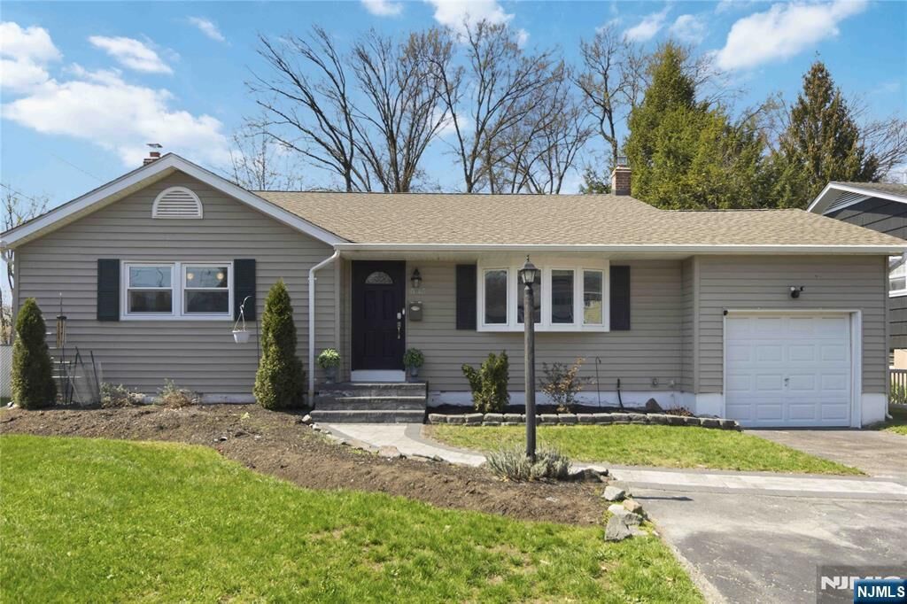 Property Photo:  345 Saddle River Road  NJ 07663 