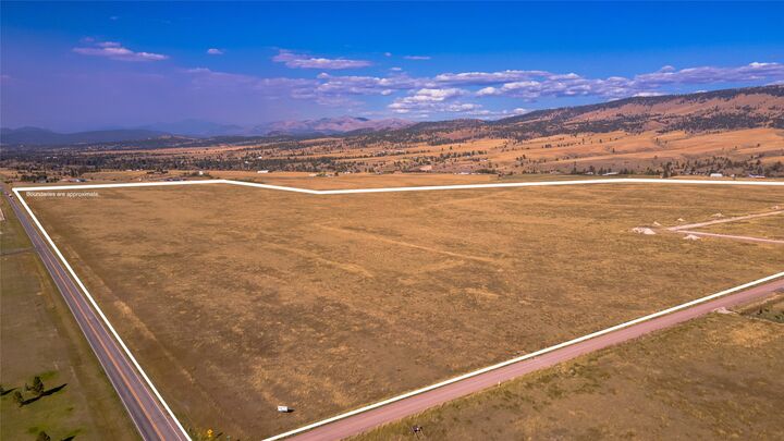 Property Photo:  5812 Spokane Ranch Road  MT 59635 