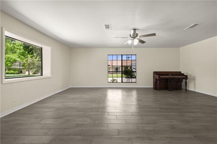 Property Photo:  211 Lake Sabine Court  LA 70461 