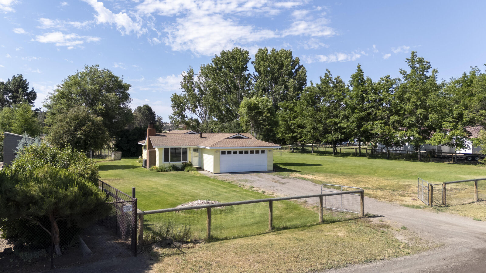 Property Photo:  3992 NW Xavier Avenue  OR 97756 