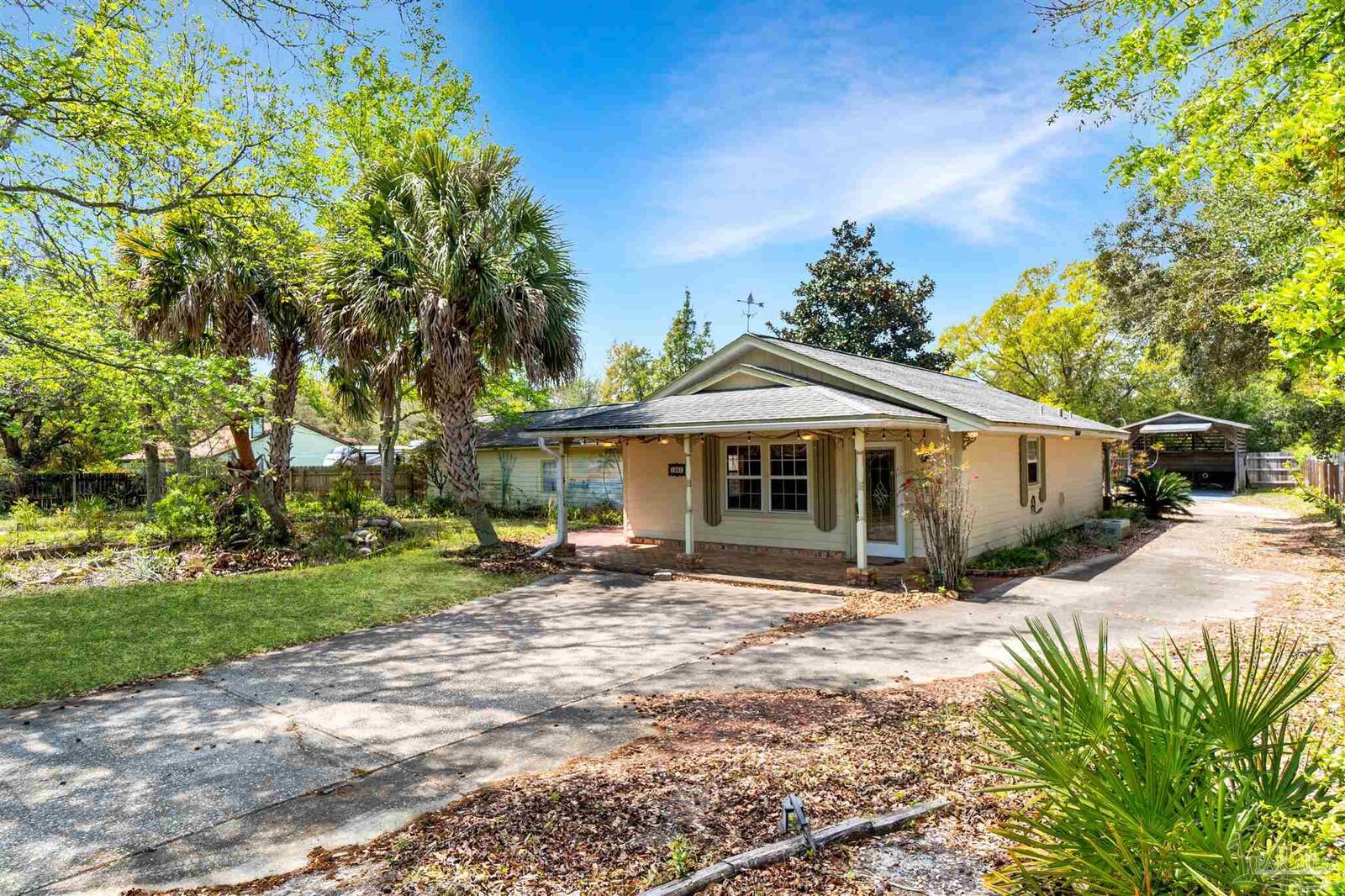 Property Photo:  1961 Guseman Rd  FL 32563 