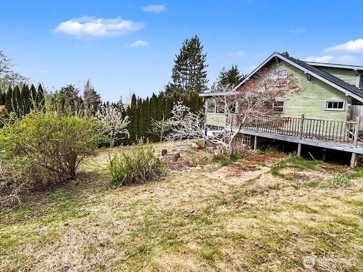 Property Photo:  2400  38th Street  WA 98229 