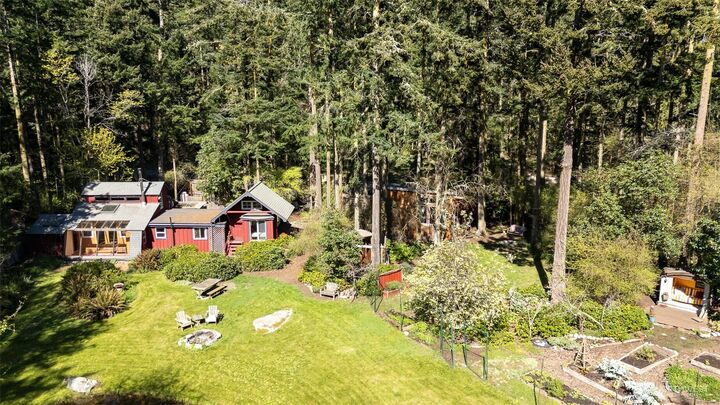 Property Photo:  4160  Mud Bay Road  WA 98261 