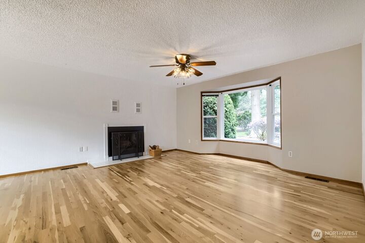 Property Photo:  11428  26th Drive SE  WA 98208 