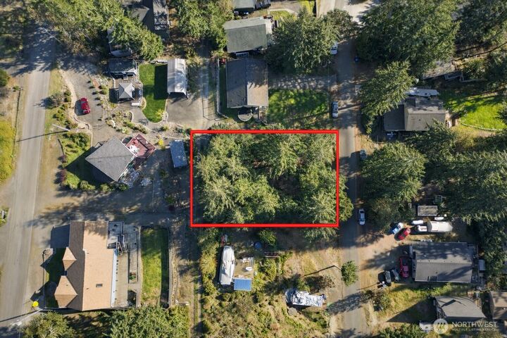 Property Photo:  90 E Lakeview Drive  WA 98584 