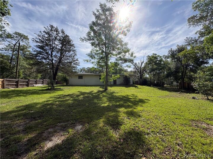 Property Photo:  3922 S Apopka Avenue  FL 34452 