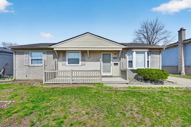 Property Photo:  38662 Summers Street  MI 48154 