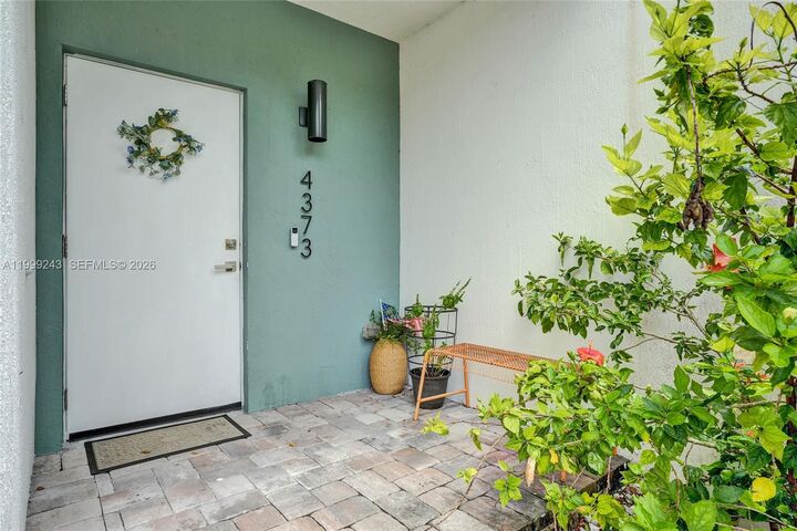 Property Photo:  4373 NW 9th St  FL 33317 