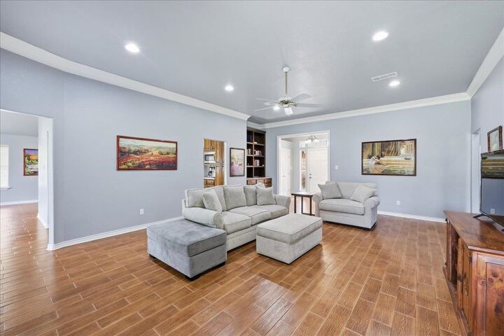 Property Photo:  2406 Golden Oak Drive  TX 77632 