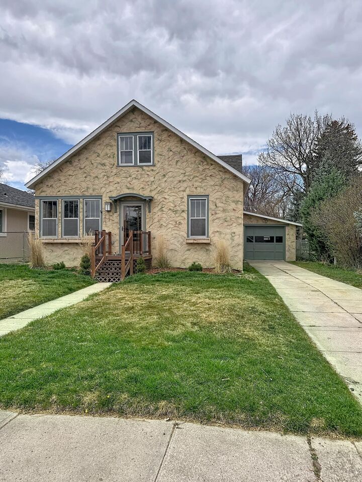 Property Photo:  518 N Adams Avenue  WY 82834 