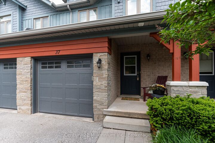 Property Photo:  37 Silver Glen Boulevard  ON L9Y 0G9 