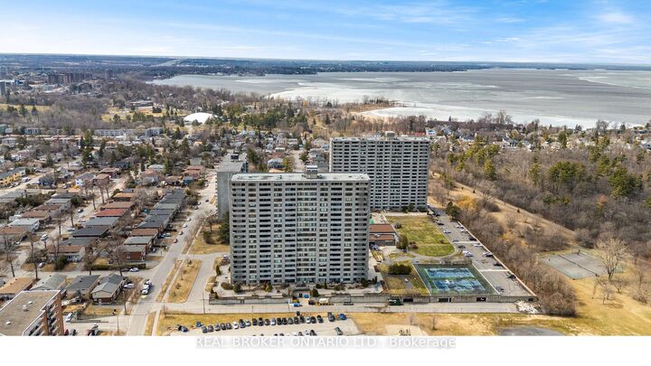 Property Photo: 2625 Regina Street 506 ON K2B 5W8