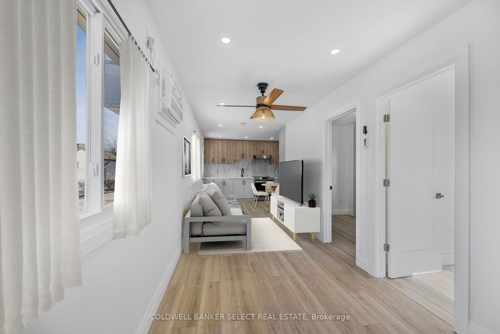 Property Photo:  338 Old Mosley Street Unit 1  ON L9Z 2H6 