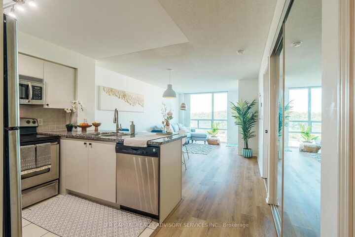 Property Photo: 68 Grangeway Avenue 1102 ON M1H 0A1