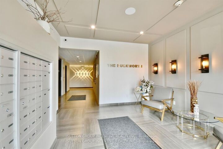 Property Photo: 299 Cundles Road E 608 ON L4M 0K9