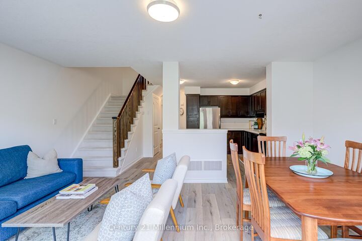 Photo de la propriété:  37 Silver Glen Boulevard 37  ON L9Y 0G9 