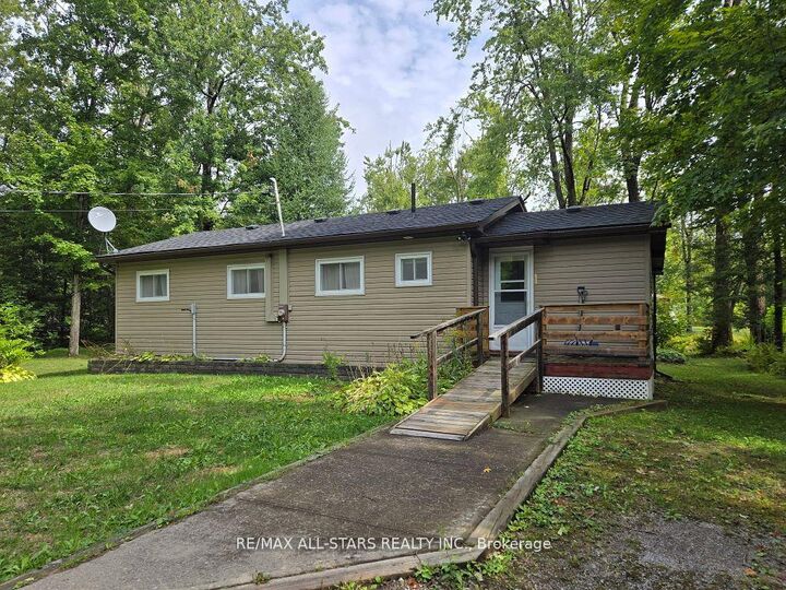 Property Photo: 47 Kennedy Drive ON K0M 1A0