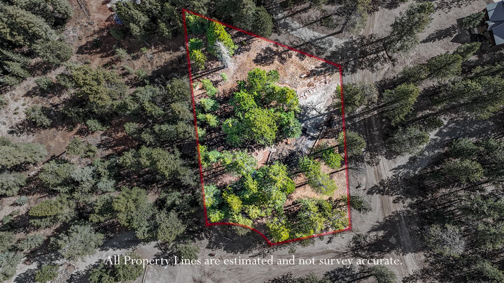 Property Photo:  990 N Pine Knoll Cir  UT 84762 