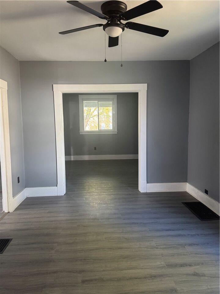 Property Photo:  546 Ridge Ave  PA 15068 