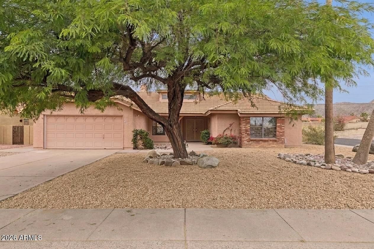 Property Photo:  12802 S 40th Place  AZ 85044 