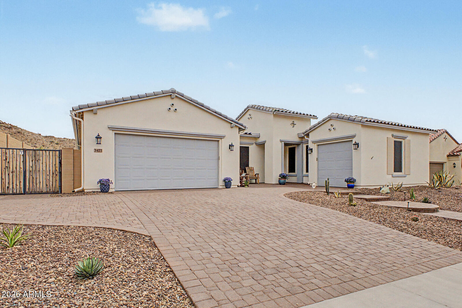 Property Photo:  3473 W Mountain Vista Drive  AZ 85045 