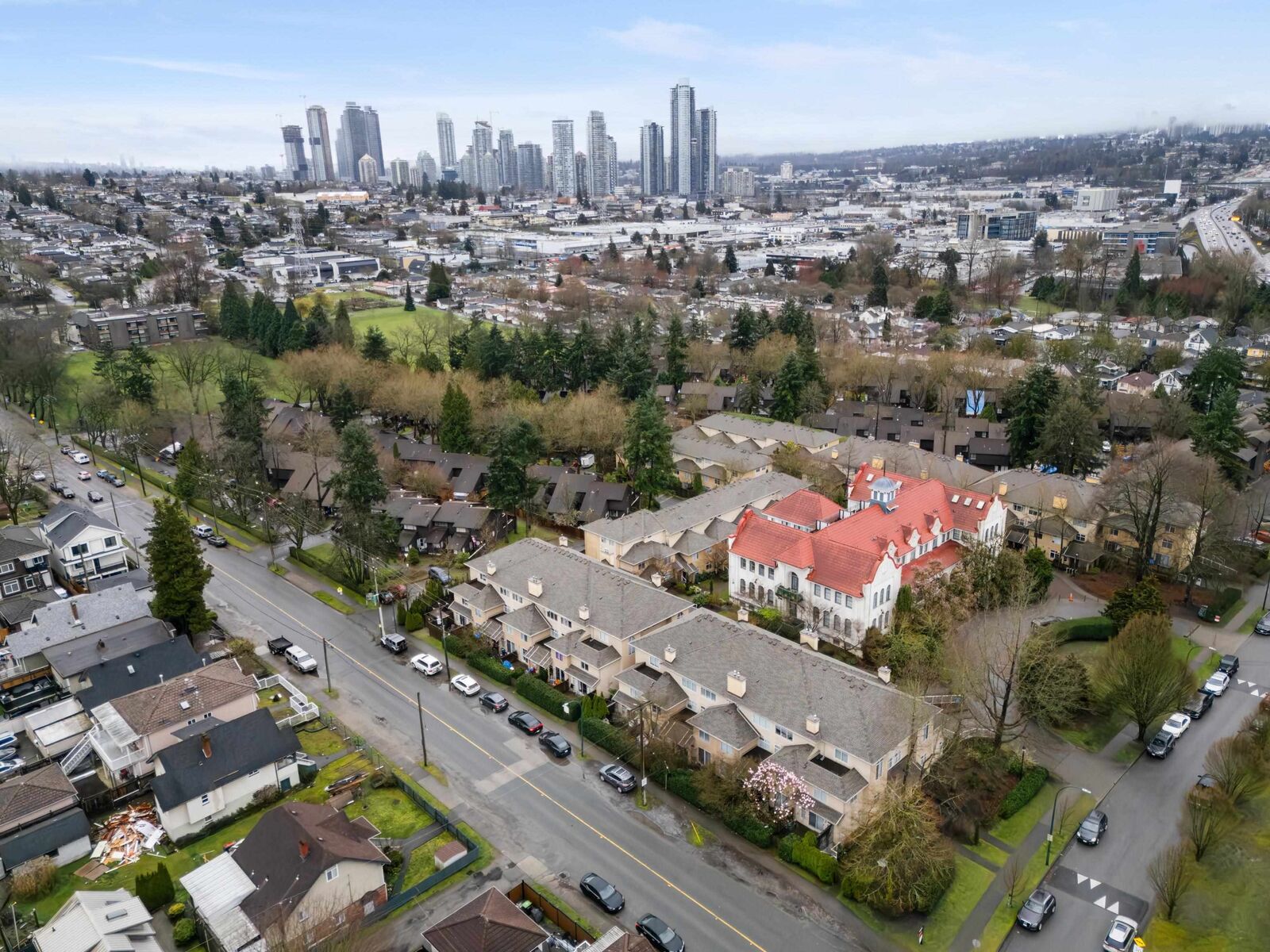 Property Photo:  3428 Adanac Street 15  BC V5K 5H5 