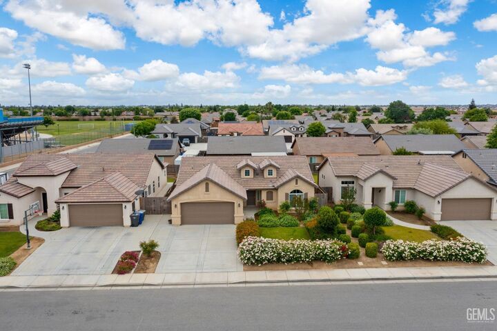 Property Photo:  13507 Ashton Wood Court  CA 93314 