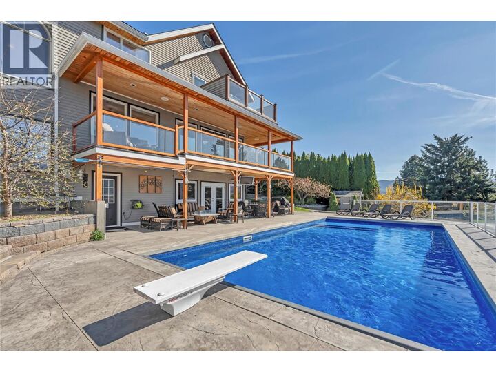 Property Photo: 165 Highland Drive BC V0H 1R3