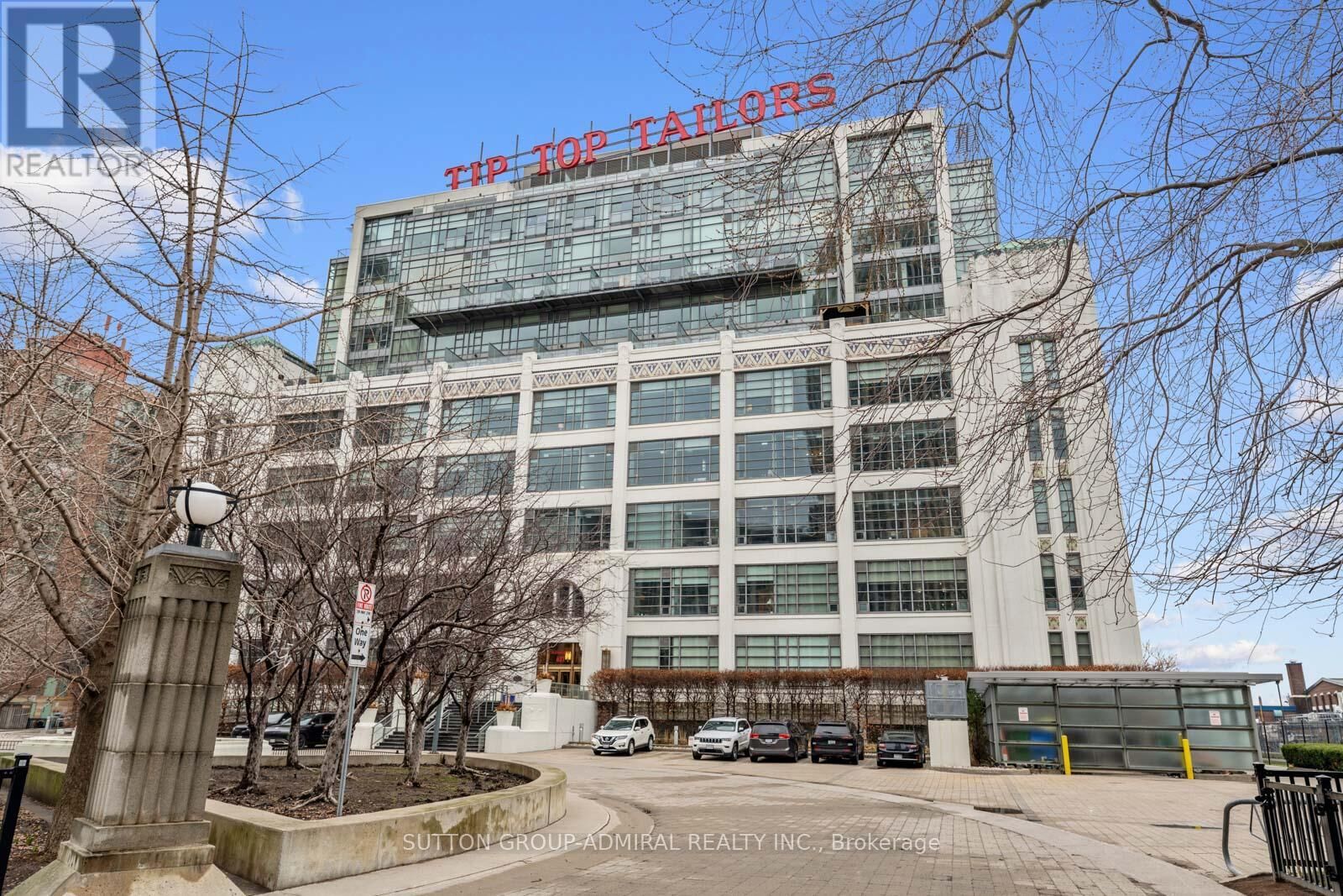 Property Photo: 637 Lake Shore Boulevard West 434 ON M5V 3J6