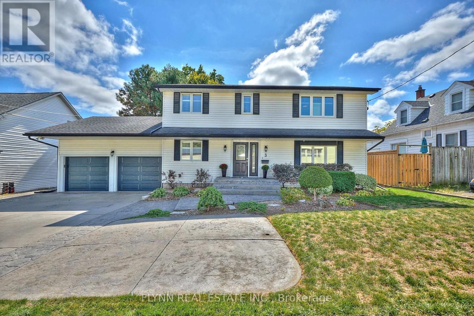 Property Photo:  3 Brock Street  ON L2V 1V7 