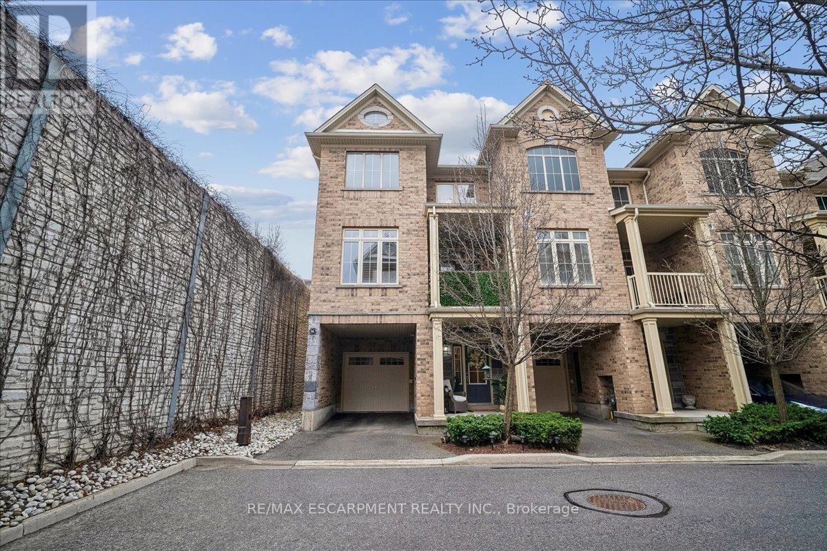 Property Photo: 181 Plains Road West #40 ON L7T 0B1